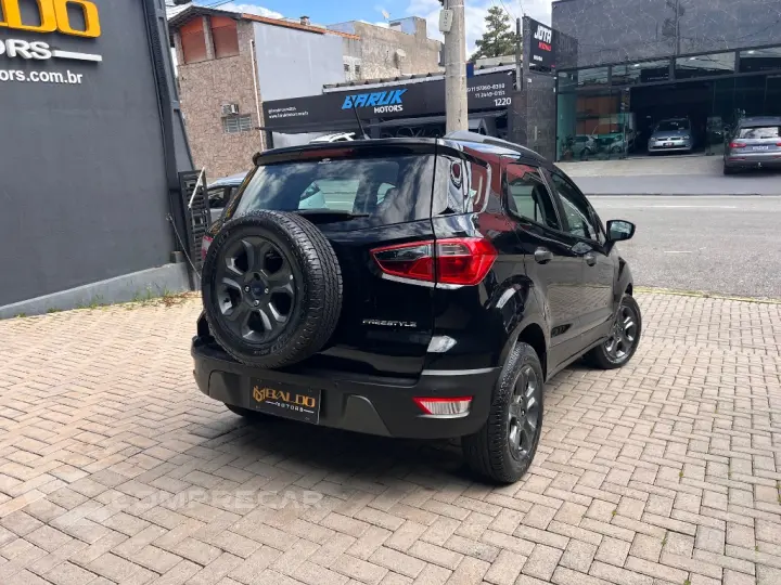 EcoSport FREESTYLE 1.5 12V Flex 5p Aut.