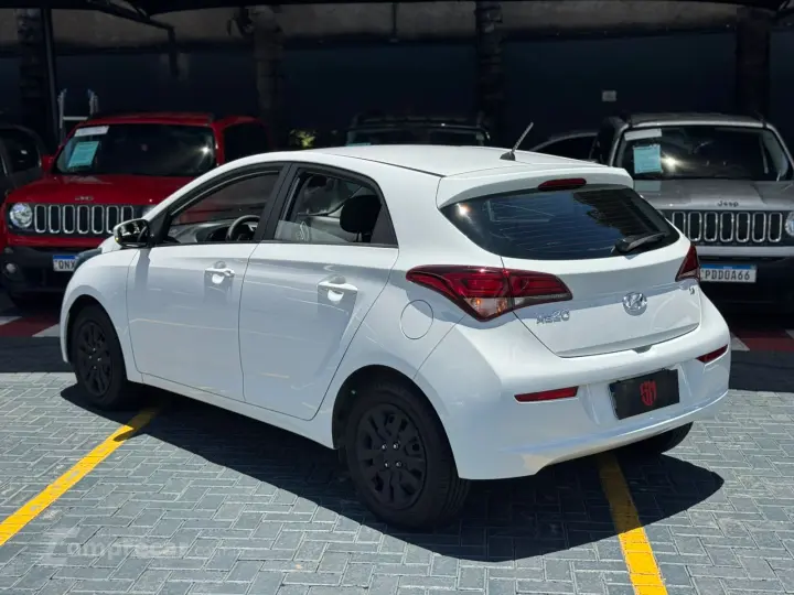 HB20 1.6 Comfort Plus 16V