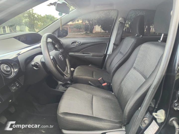 ETIOS 1.5 X Plus Sedan 16V