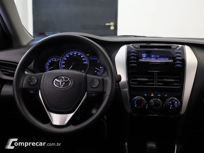 YARIS 1.5 16V Sedan XL Live