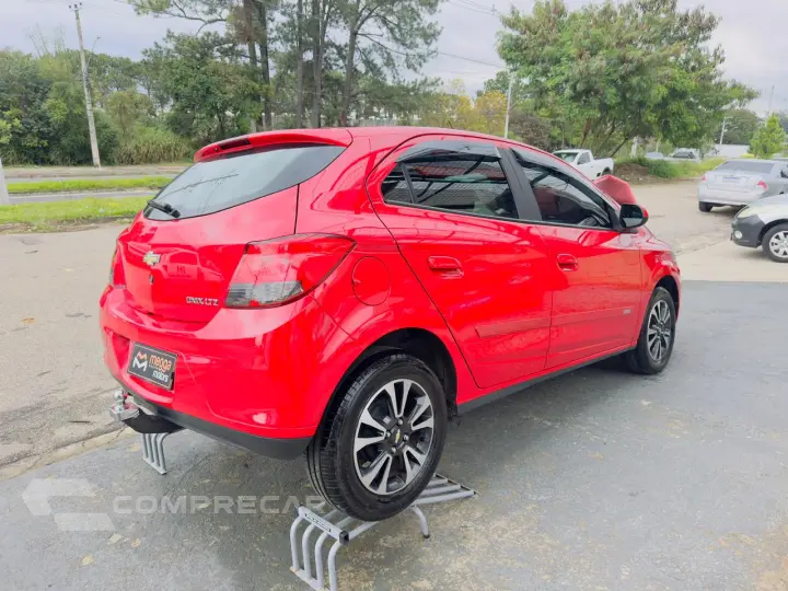 Onix Hatch 1.4 4P FLEX LTZ