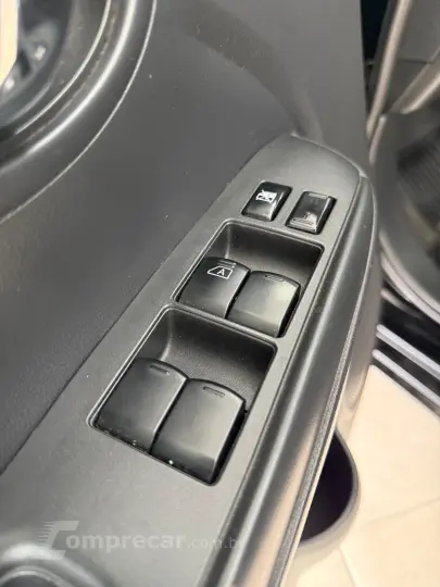 VERSA SL 1.6 16V FlexStart 4p Aut.