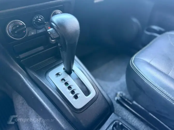 PAJERO TR4 2.0 4X4 16V 140CV FLEX 4P AUTOMÁTICO