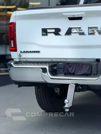 2500 6.7 I6 Turbo Laramie CD 4X4