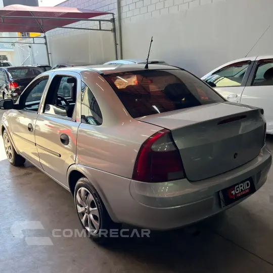 CORSA 1.0 MPFI Sedan 8V