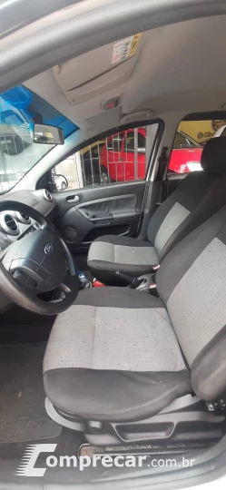 FIESTA 1.6 MPI Class Sedan 8V