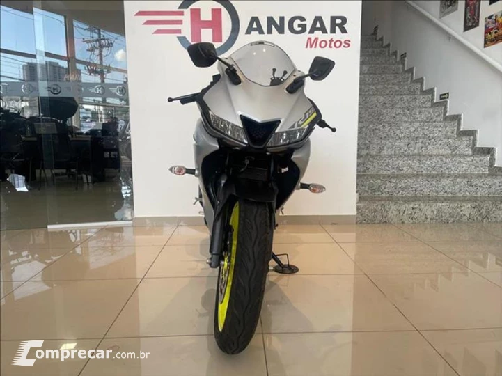 YZF R15