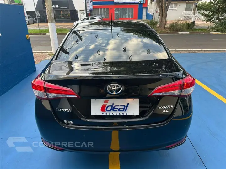 YARIS 1.5 16V FLEX SEDAN XL MULTIDRIVE