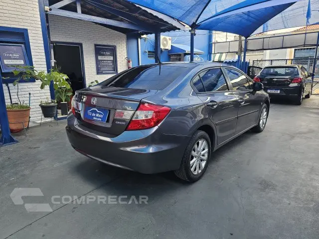 CIVIC - 1.8 LXS 16V 4P AUTOMÁTICO