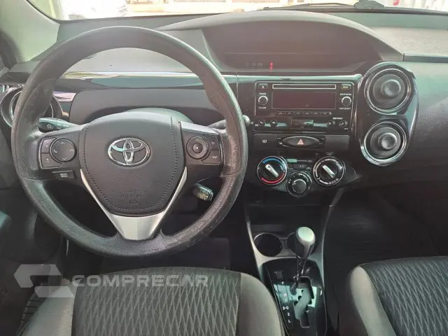 ETIOS SEDAN - 1.5 XS SEDAN 16V 4P AUTOMÁTICO