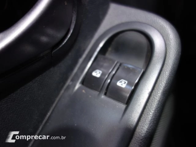 SANDERO - 1.6 EXPRESSION 8V 4P MANUAL