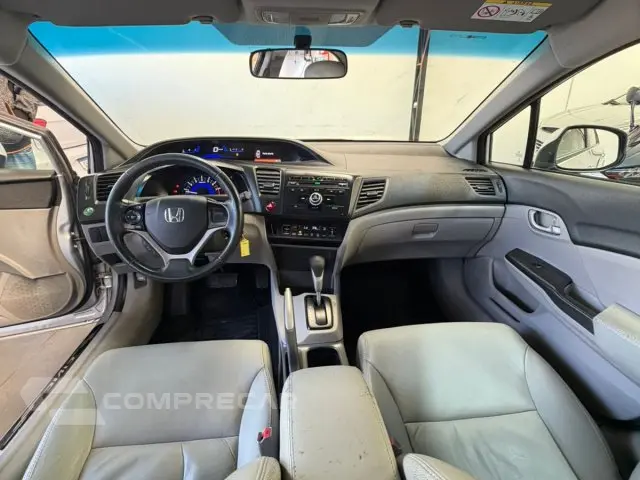 CIVIC - 1.8 LXS 16V 4P AUTOMÁTICO
