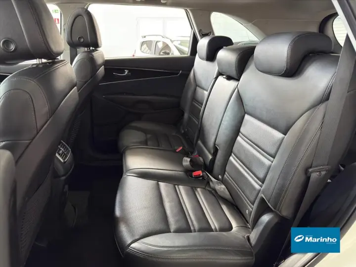 SORENTO 3.3 V6 GASOLINA EX 7L AUTOMATICO