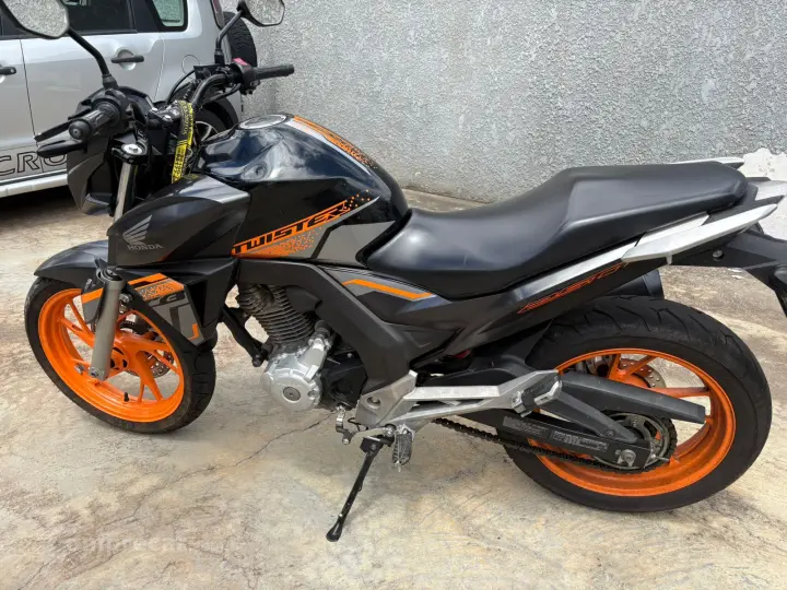 TWISTER CB250
