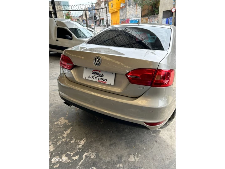 JETTA 2.0 COMFORTLINE FLEX 4P TIPTRONIC