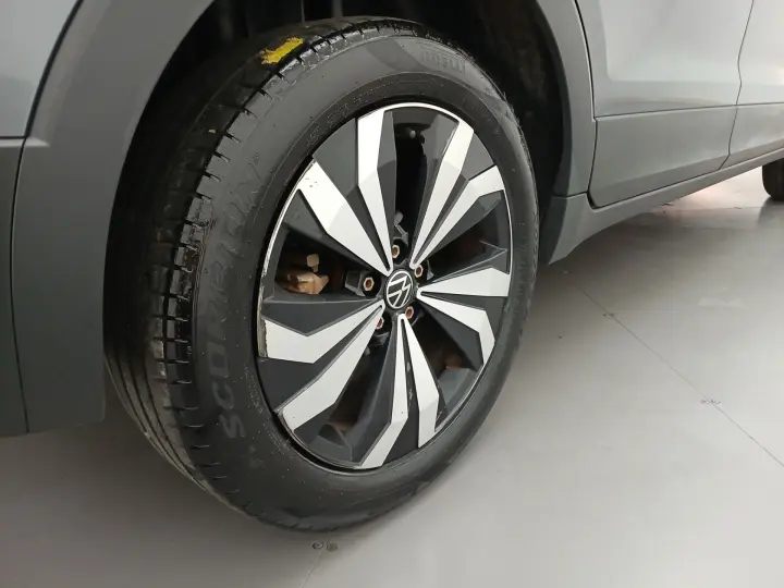 T-CROSS 1.0 200 TSI TOTAL FLEX AUTOMÁTICO