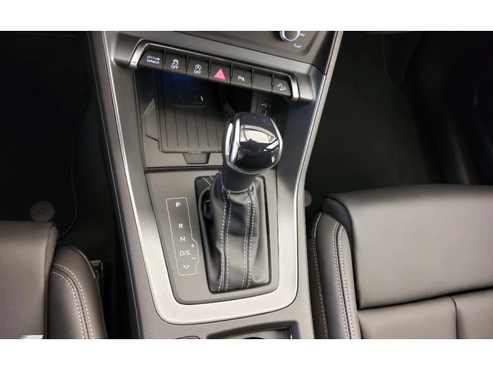 Q3 2.0 40 TFSI GASOLINA PERFORMANCE BLACK PLUS QUATTRO TIPTR