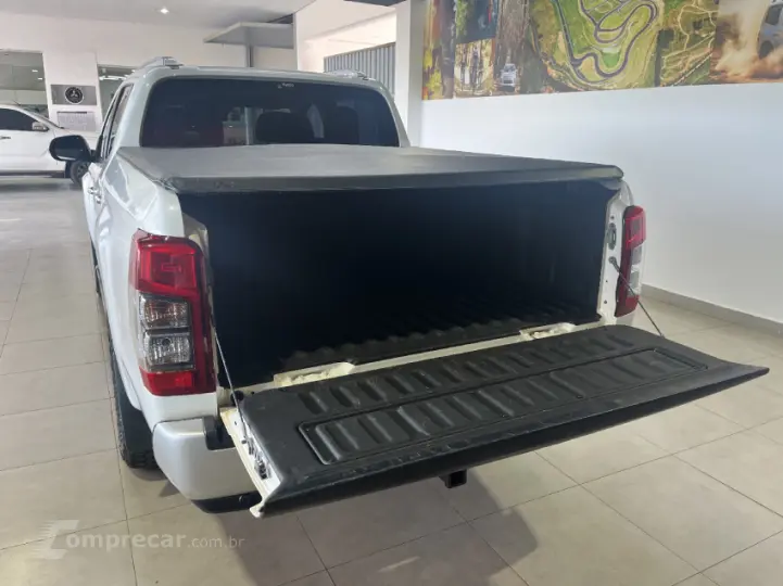 L200 TRITON 2.4 16V Turbo Sport Hpe-s CD 4X4