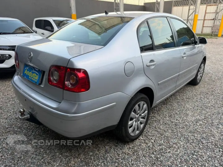 Polo Sedan 1.6 4P COMFORTLINE FLEX