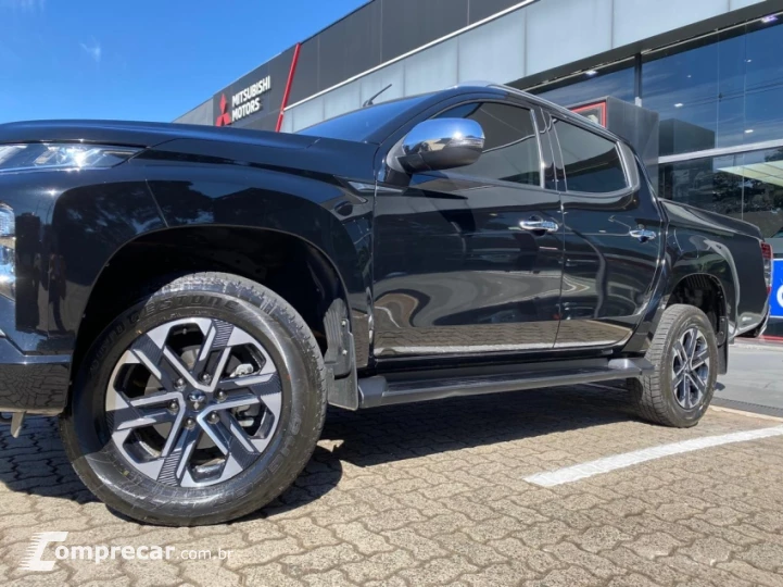 L200 TRITON 2.4 16V Turbo Sport Hpe-s CD 4X4