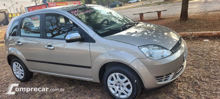 FIESTA 1.6 MPI Class Hatch 8V