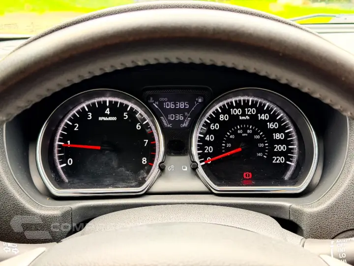 VERSA SL 1.6 16V FlexStart 4p Aut.