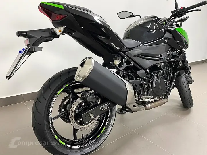 KAWASAKI Z400