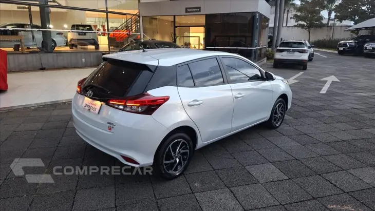 YARIS 1.5 16V FLEX XLS CONNECT MULTIDRIVE