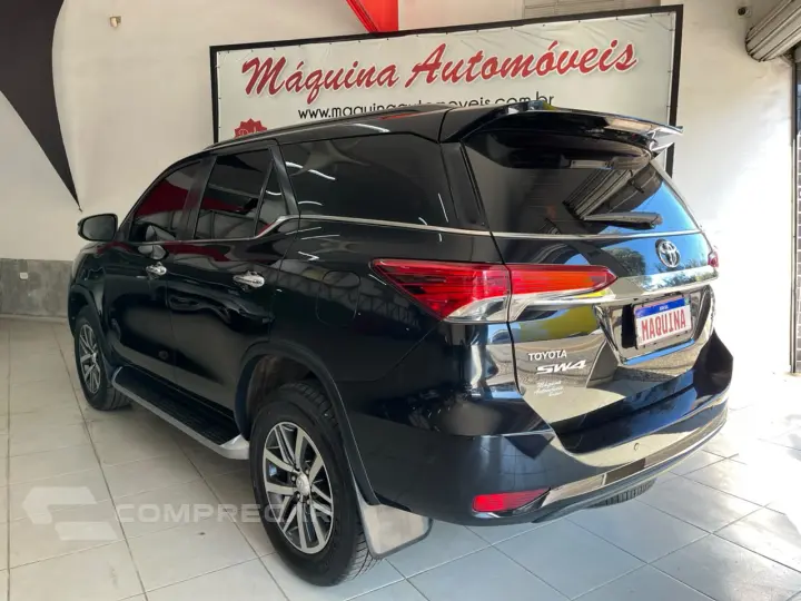 HILUX SW4 2.8 D-4d Turbo SRX 4X4