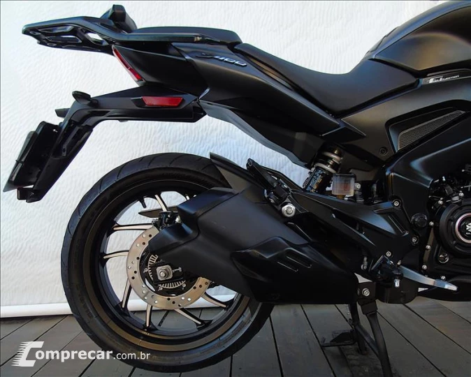 DOMINAR 400