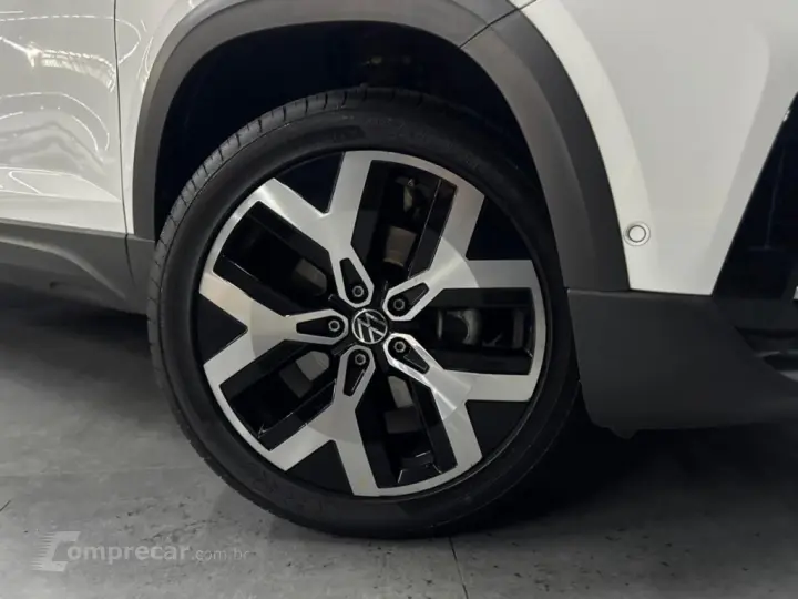 TAOS 1.4 250 TSI TOTAL FLEX HIGHLINE AUTOMÁTICO