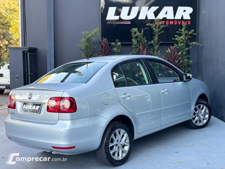 POLO SEDAN 1.6 MI 8V