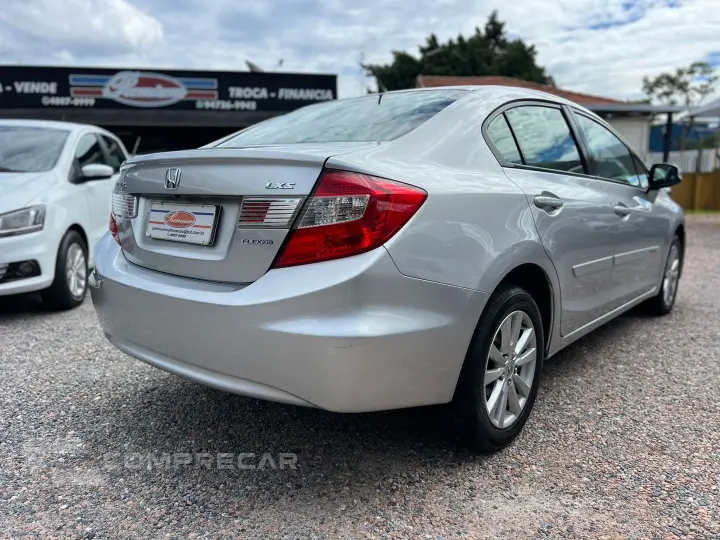 Civic 1.8 Lxs 16V Flex 4P Automático