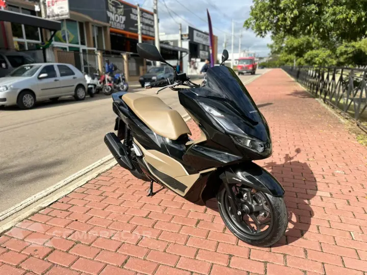 PCX 160 DLX ABS