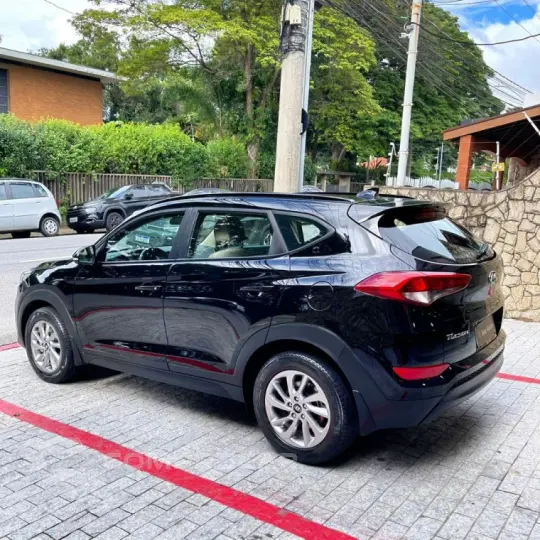 TUCSON 1.6 16V T-gdi GLS