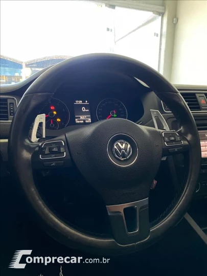 JETTA 2.0 TSI HIGHLINE 200CV GASOLINA 4P TIPTRONIC