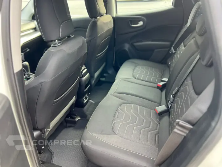 TORO 2.0 16V Turbo Freedom 4WD