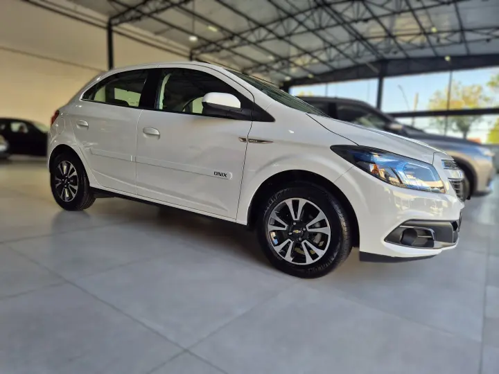 ONIX 1.4 MPFI LT 8V FLEX 4P AUTOMÁTICO