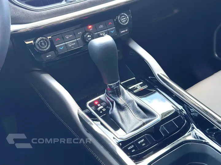 COMMANDER 1.3 T270 TURBO FLEX OVERLAND AT6