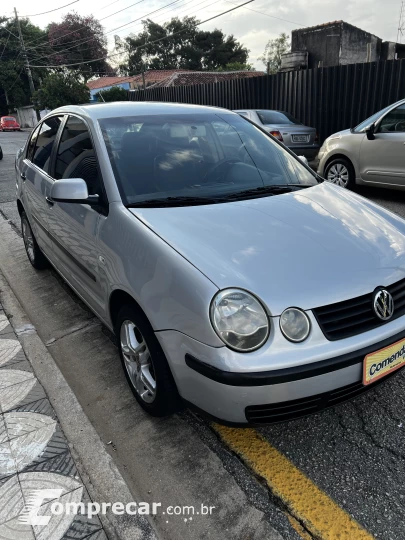 POLO SEDAN 1.6 8V