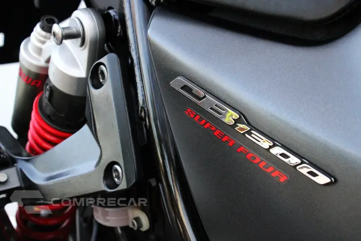 HONDA CB 1300 F SUPER FOUR
