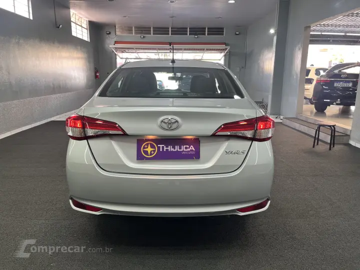 YARIS 1.5 16V Sedan XL