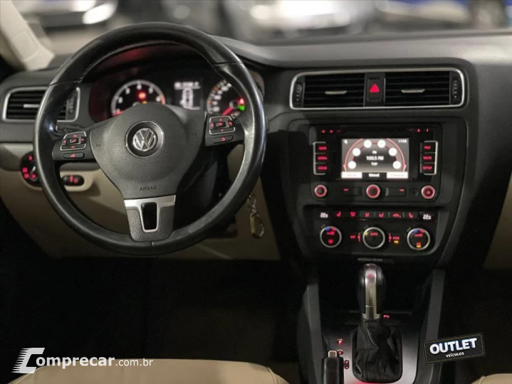 JETTA 2.0 COMFORTLINE FLEX 4P TIPTRONIC