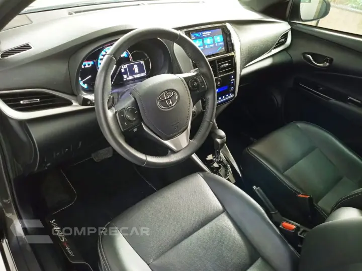 Yaris Hatch 1.5 16V 4P FLEX X WAY MULTIDRIVE AUTOMÁTICO CVT