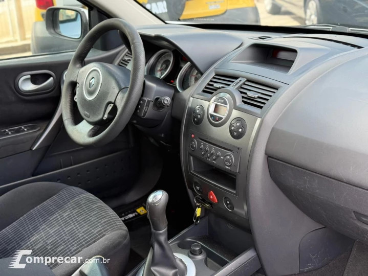Megane Grand Tour 1.6 16V 4P FLEX DYNAMIQUE