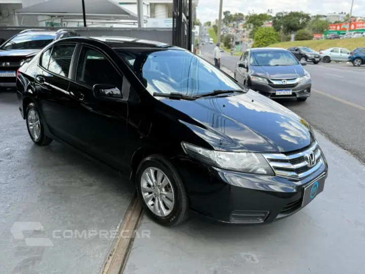 CITY Sedan LX 1.5 Flex 16V 4p Aut.