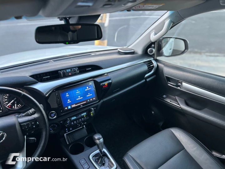 Hilux 2.8 D-4D Turbo Diesel Cd Srx 4X4 Automático