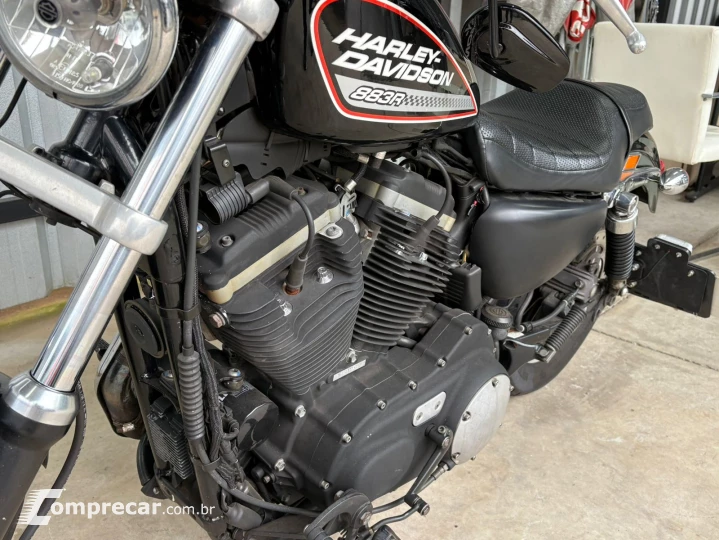 SPORTSTER XL 883 R