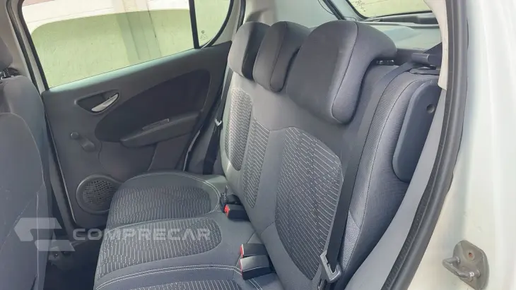 Fiat Palio Attractive 1.4 EVO Fire Flex 8V 5P 2013