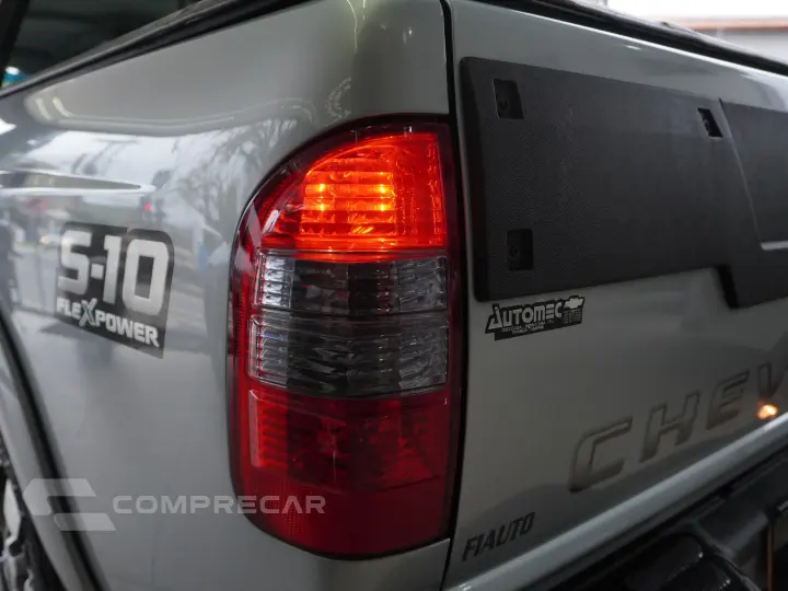 S10 2.4 MPFI EXECUTIVE 4X2 CD 8V FLEX 4P MANUAL
